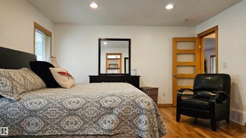 7 Andrew Drive, Rural Athabasca County, AB - Indoor Photo Showing Bedroom
