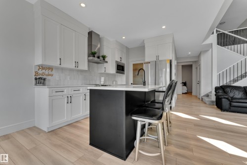 3811 42 Avenue, Beaumont, AB - Indoor Photo Showing Kitchen With Upgraded Kitchen