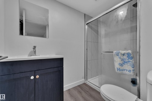 3811 42 Avenue, Beaumont, AB - Indoor Photo Showing Bathroom