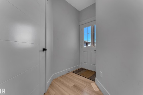 3811 42 Avenue, Beaumont, AB - Indoor Photo Showing Other Room