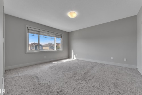 2604 20 Avenue Nw, Edmonton, AB - Indoor Photo Showing Other Room