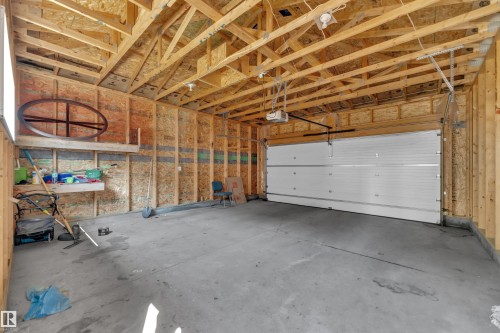 2604 20 Avenue Nw, Edmonton, AB - Indoor Photo Showing Garage