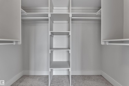 2604 20 Avenue Nw, Edmonton, AB - Indoor With Storage