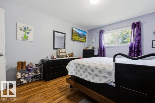 9823 151 Street Nw, Edmonton, AB - Indoor Photo Showing Bedroom