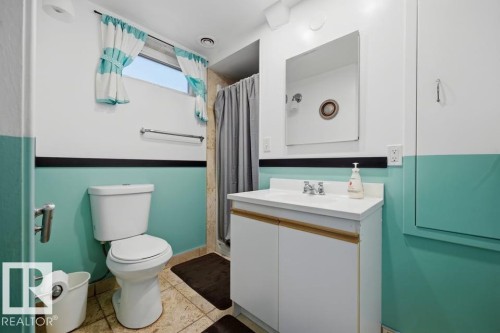 9823 151 Street Nw, Edmonton, AB - Indoor Photo Showing Bathroom
