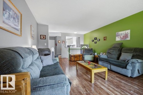 9823 151 Street Nw, Edmonton, AB - Indoor Photo Showing Living Room