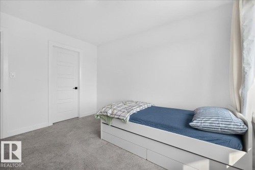 52 Edgefield Way, St. Albert, AB - Indoor Photo Showing Bedroom