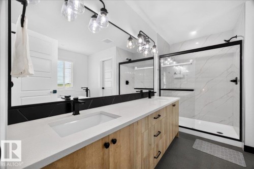 52 Edgefield Way, St. Albert, AB - Indoor Photo Showing Bathroom
