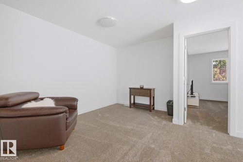 #19 5122 213A St Nw, Edmonton, AB - Indoor Photo Showing Other Room