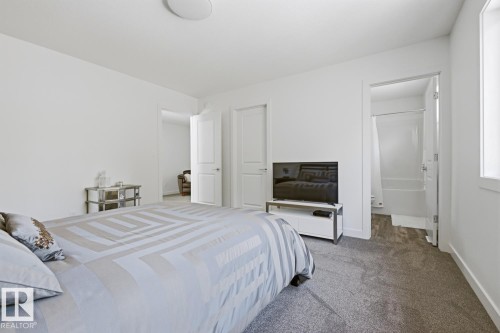 #19 5122 213A St Nw, Edmonton, AB - Indoor Photo Showing Bedroom