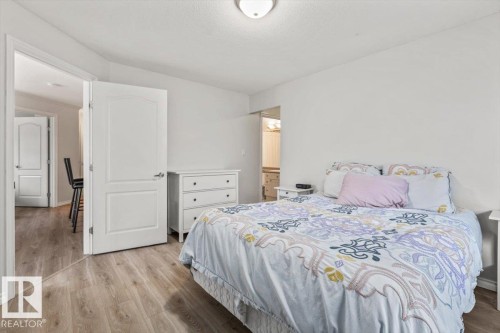 #206 9938 104 St Nw, Edmonton, AB - Indoor Photo Showing Bedroom