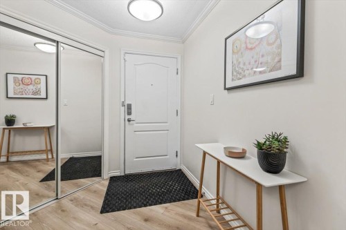 #206 9938 104 St Nw, Edmonton, AB - Indoor Photo Showing Other Room