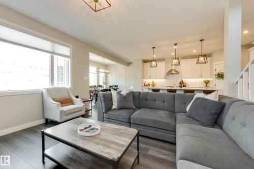 25 Daly Place, Fort Saskatchewan, AB - Indoor Photo Showing Living Room
