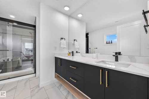 34 Eldridge Point(E), St. Albert, AB - Indoor Photo Showing Bathroom
