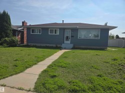 7911 145 Avenue NW  Edmonton, AB T5C 2S8