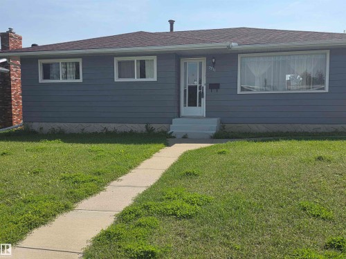 7911 145 Avenue Nw, Edmonton, AB - Outdoor
