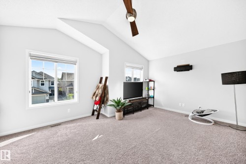 6122 175A Avenue Nw, Edmonton, AB - Indoor