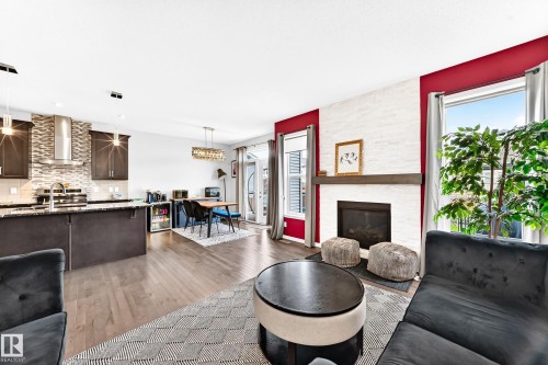 6122 175A Avenue Nw, Edmonton, AB - Indoor