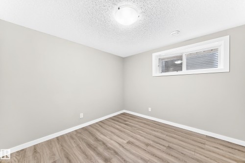 6122 175A Avenue Nw, Edmonton, AB - Indoor Photo Showing Other Room