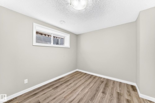 6122 175A Avenue Nw, Edmonton, AB - Indoor Photo Showing Other Room