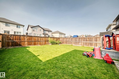 6122 175A Avenue Nw, Edmonton, AB - Outdoor With Backyard