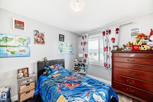 167 Roseland Village Nw, Edmonton, AB - Indoor Photo Showing Bedroom