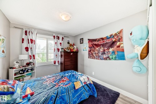 167 Roseland Village Nw, Edmonton, AB - Indoor Photo Showing Bedroom