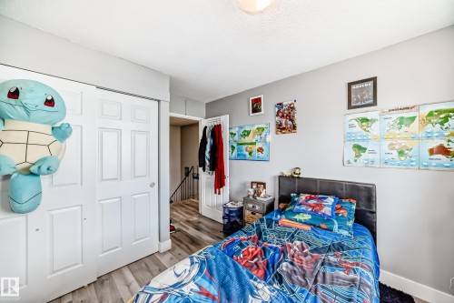 167 Roseland Village Nw, Edmonton, AB - Indoor Photo Showing Bedroom
