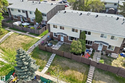 167 Roseland Village Nw, Edmonton, AB - Outdoor