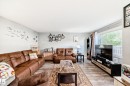 167 Roseland Village Nw, Edmonton, AB  - Indoor Photo Showing Living Room 