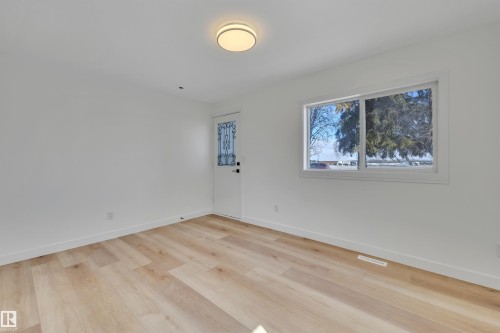 4712 49 Street, Calmar, AB - Indoor Photo Showing Other Room