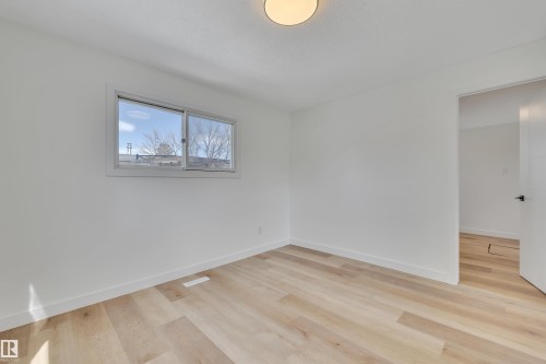 4712 49 Street, Calmar, AB - Indoor Photo Showing Other Room