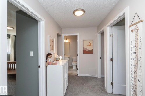 10552 Beaumaris Road Nw, Edmonton, AB - Indoor Photo Showing Other Room