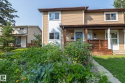 10552 Beaumaris Road NW  Edmonton, AB T5X 5A2