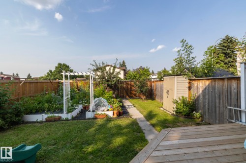 10552 Beaumaris Road Nw, Edmonton, AB - Outdoor
