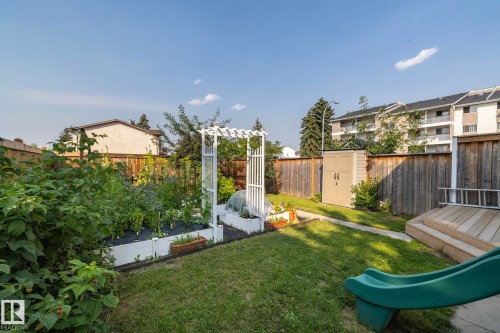 10552 Beaumaris Road Nw, Edmonton, AB - Outdoor