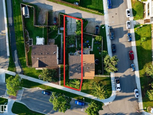 10552 Beaumaris Road Nw, Edmonton, AB - Outdoor