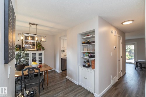 10552 Beaumaris Road Nw, Edmonton, AB - Indoor Photo Showing Other Room