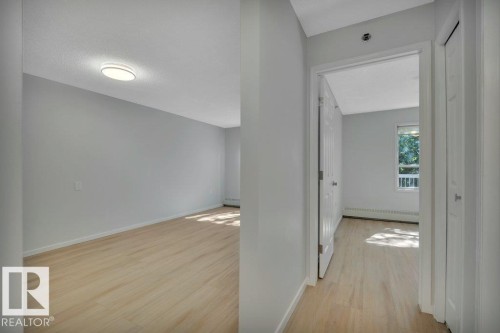 #404 17511 98A Av Nw, Edmonton, AB - Indoor Photo Showing Other Room