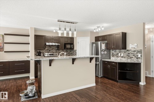 757 173B Street Sw, Edmonton, AB - Indoor Photo Showing Kitchen With Upgraded Kitchen
