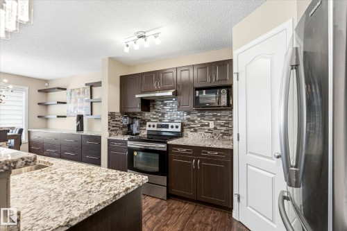 757 173B Street Sw, Edmonton, AB - Indoor Photo Showing Kitchen With Upgraded Kitchen