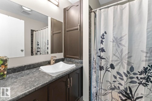812 12 Avenue, Cold Lake, AB - Indoor Photo Showing Bathroom
