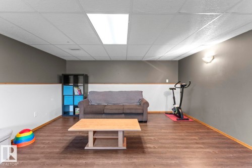 812 12 Avenue, Cold Lake, AB - Indoor