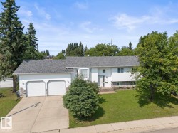 812 12 Avenue   Cold Lake, AB T9M 1H6