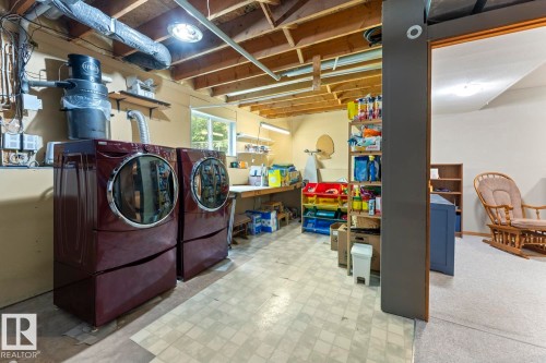 812 12 Avenue, Cold Lake, AB - Indoor Photo Showing Laundry Room