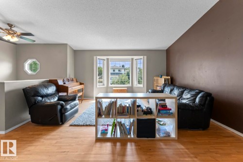 812 12 Avenue, Cold Lake, AB - Indoor Photo Showing Other Room