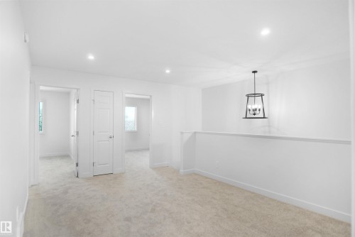 8707 183 Avenue Nw, Edmonton, AB - Indoor Photo Showing Other Room