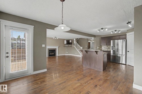 5 Cypress Link, Fort Saskatchewan, AB - Indoor Photo Showing Kitchen With Stainless Steel Kitchen With Upgraded Kitchen