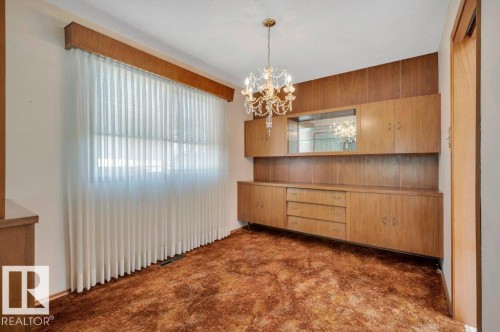 8507 70 Street Nw, Edmonton, AB - Indoor Photo Showing Other Room