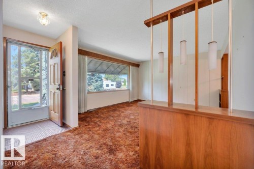 8507 70 Street Nw, Edmonton, AB - Indoor Photo Showing Other Room